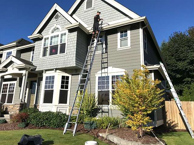 third story gutter cleaning